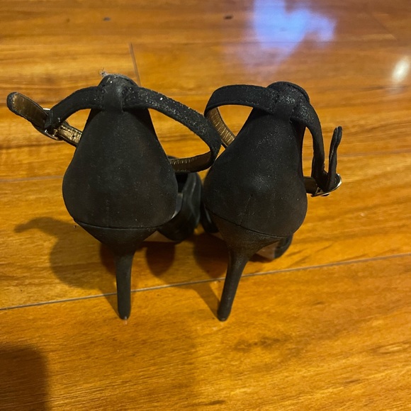 Sam Edelman Black Heels with a Tied Knot. Size 7 1/2 - Picture 3 of 3